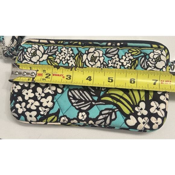 Vera Bradley Island Blooms Zip Up Wristlet Wallet (Retired Pattern) - Picture 8 of 11